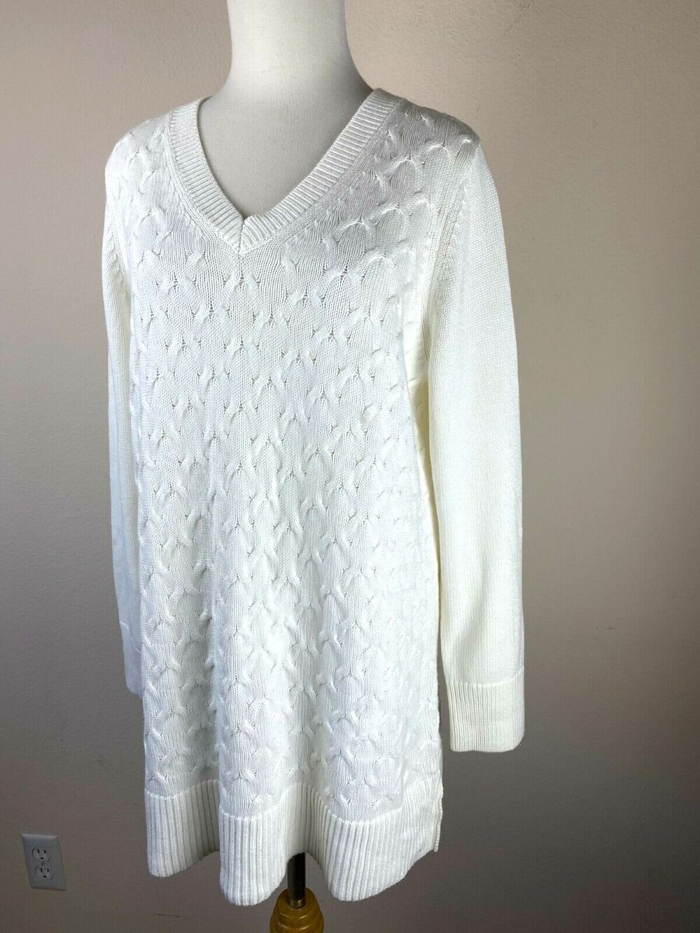 Susan Graver Ivory Cable Knit Tunic Sweater M V-Neck Coastal Granny Side Slits